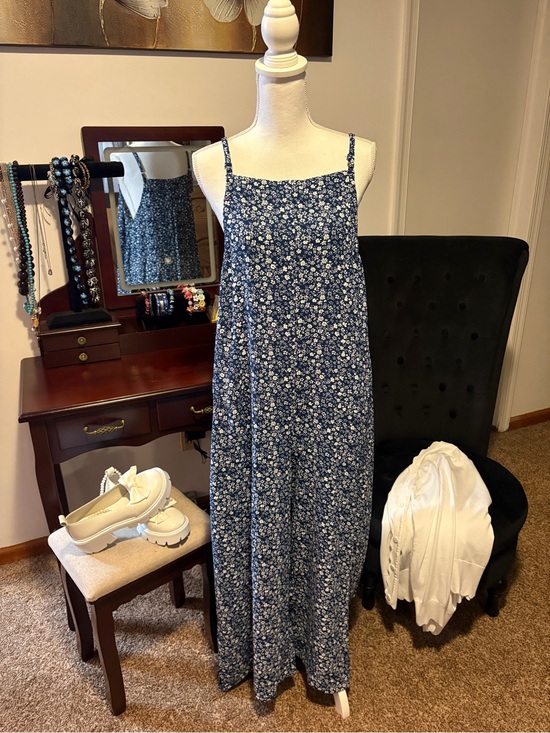 Lepunuo Pants - (NWT) Navy Blue & White Floral jumpsuit, adjustable straps & pockets.📦Ready2Ship